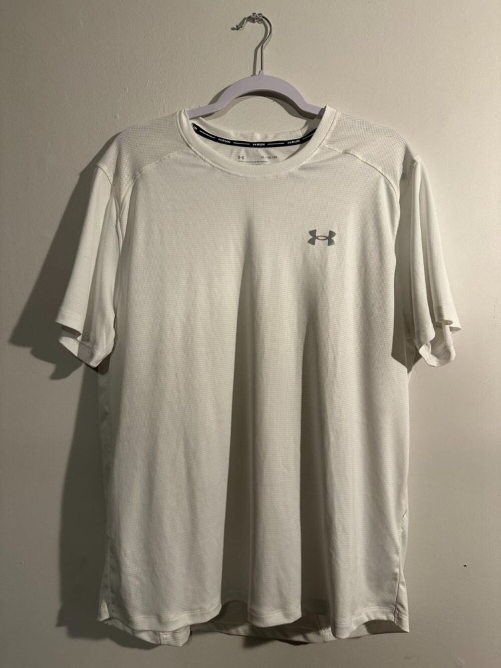Under Armour "UA Run" CoolSwitch Performance Fitted Tee - Size [XL]